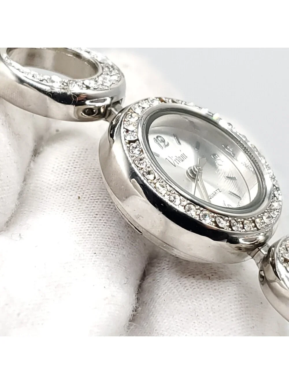Vivani Rhinestone Quartz Womens Watch 24mm Silver Tone New Battery